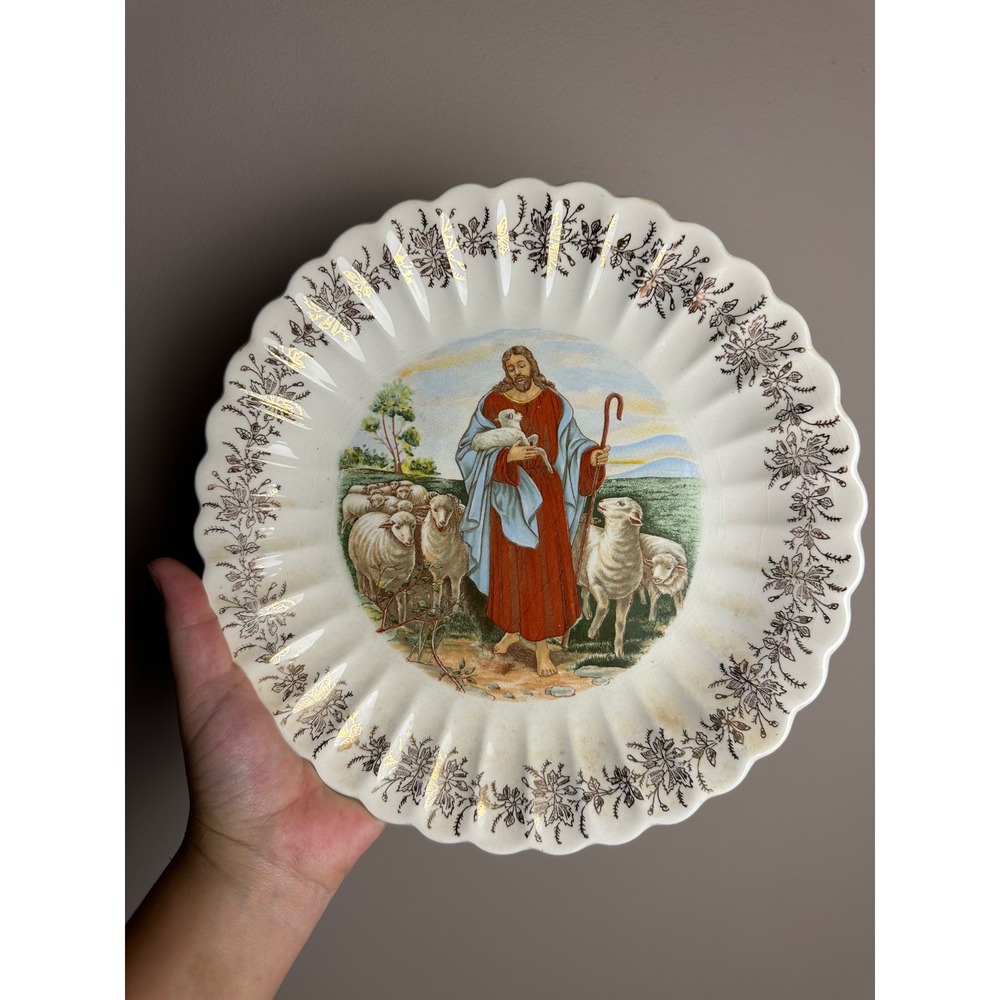 Sanders Mfg Co Good Shepherd First Edition 23K Gold Scalloped Collector Plate